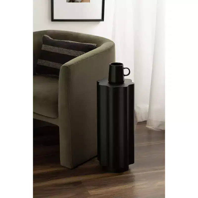 Welliger Metall-Getränketisch, 9x9x22, schwarz
