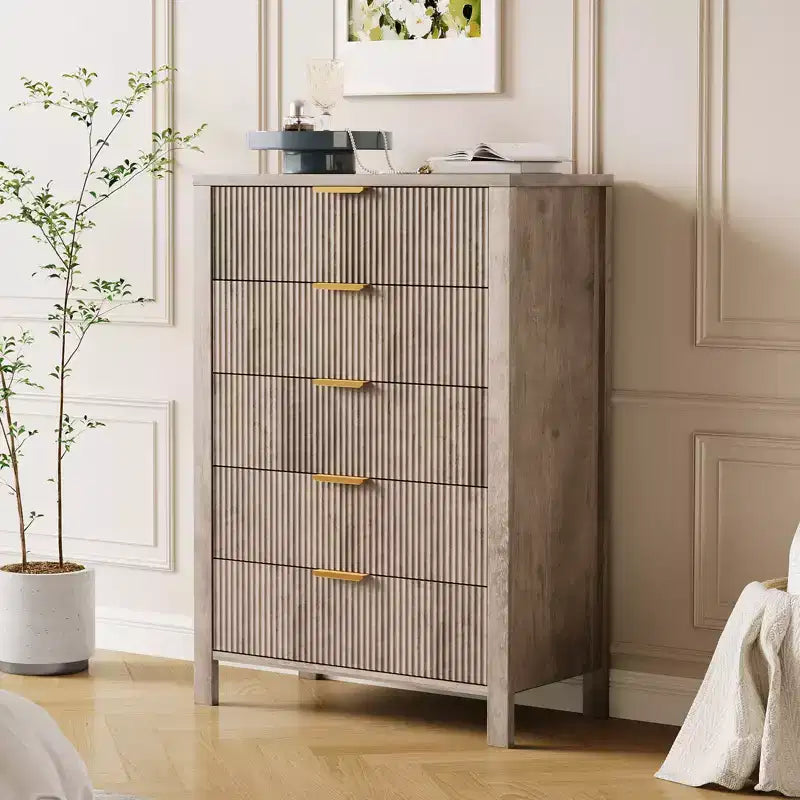 Geriffelte Kommode mit 5 Schubladen, 45" hohe schlanke Holzkommode für kleine Räume, moderner Landhausstil