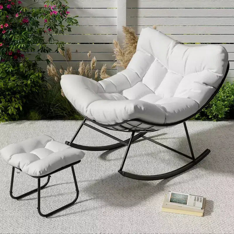 Übergroßer Lounge-Sessel mit Fußstütze, Outdoor Papasan Schaukelstuhl mit Ottoman und stabilem Metallrahmen, Patio Rattan-Ei-Schaukelstuhl